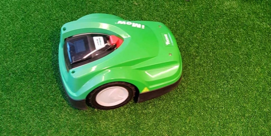 Inbetriebnahme eines iMow Rasenroboters in Hamburg